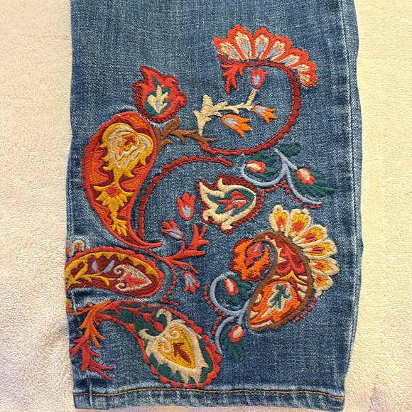 Chico’s So Slimming Girlfriend Slim Leg Ankle Embroidered Fall Floral 12R/2R - Picture 3 of 8